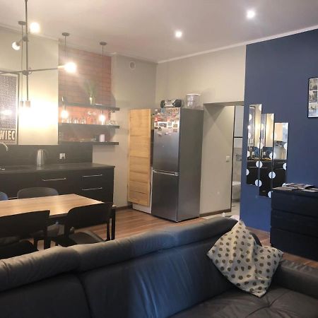 Apartament Srodmiescie 1 Sypialnia Oraz 1 Salon Wałbrzych Buitenkant foto